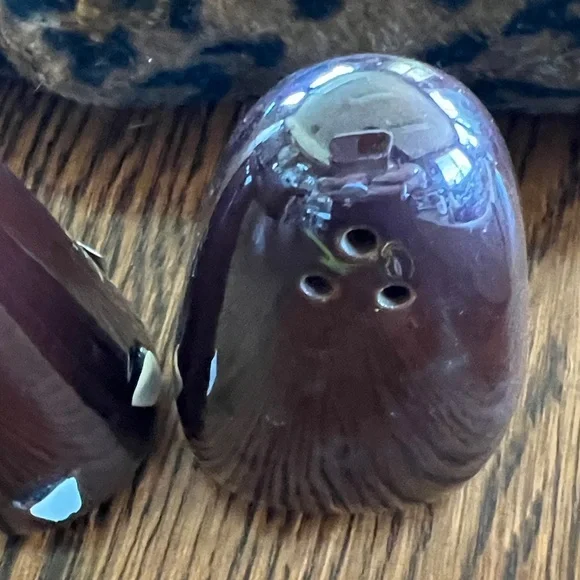 Vintage Black Ceramic Salt and Pepper Shakers - Picture 5 of 11